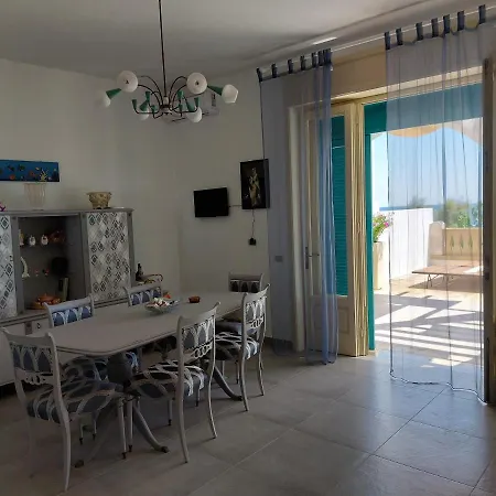 A Strapiombo Sul Mare * Marittima