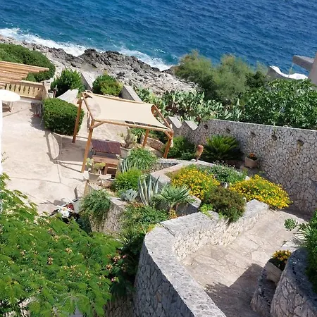 A Strapiombo Sul Mare Villa Marittima