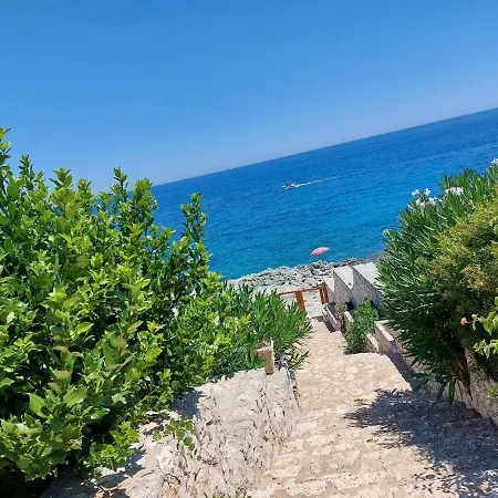 A Strapiombo Sul Mare Villa Marittima